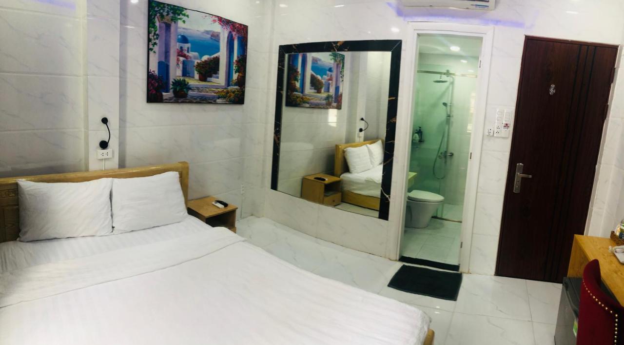 2Z Hotel- 149 Lê Thị Riêng Cidade de Ho Chi Minh Exterior foto